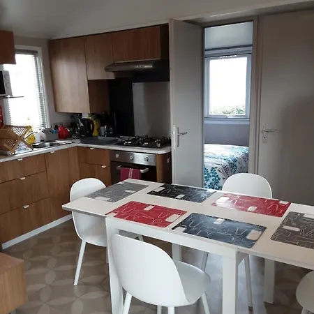 Apartment Le Logis De La Girafe Litteau
